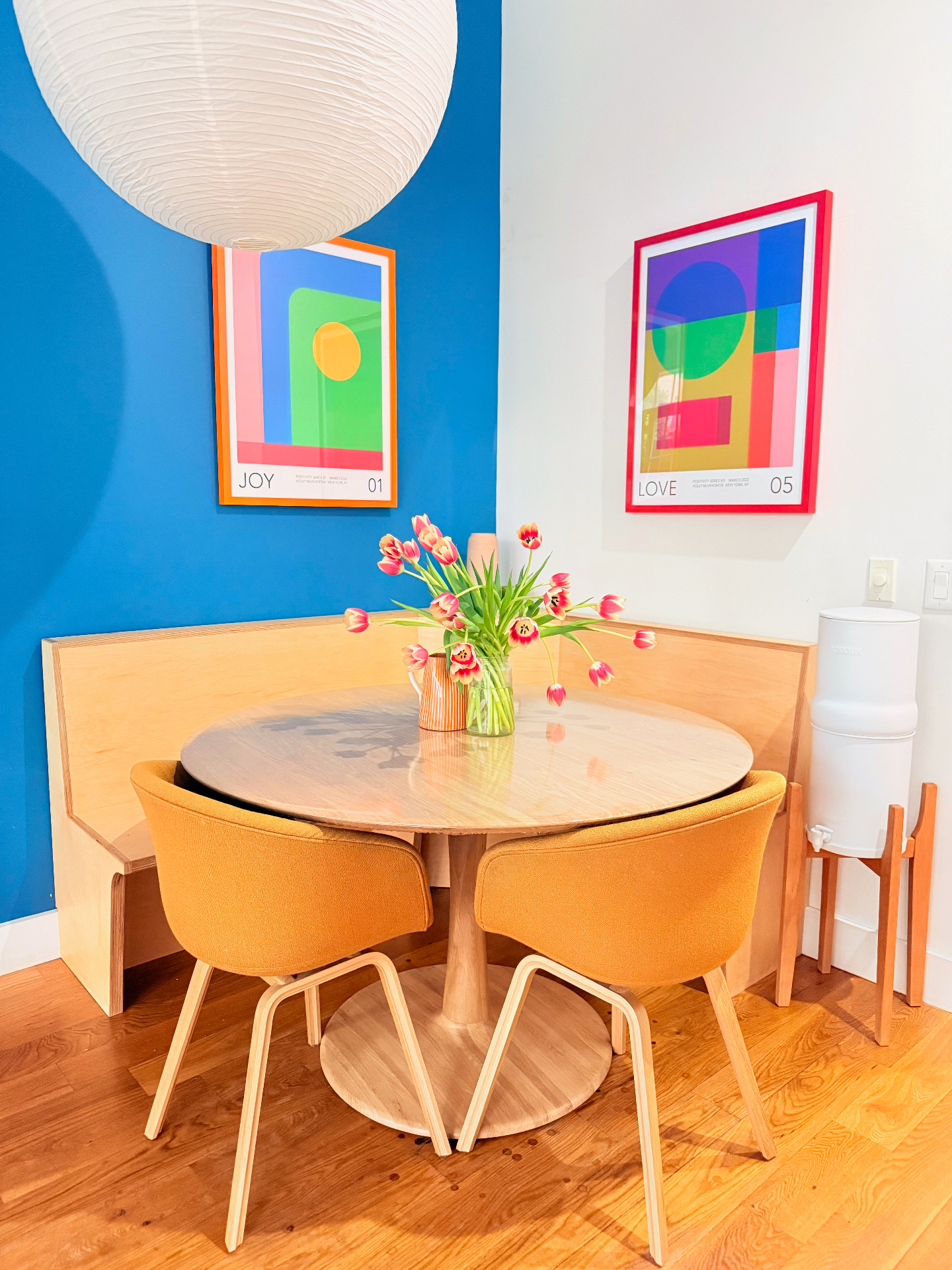 Dining nook angle